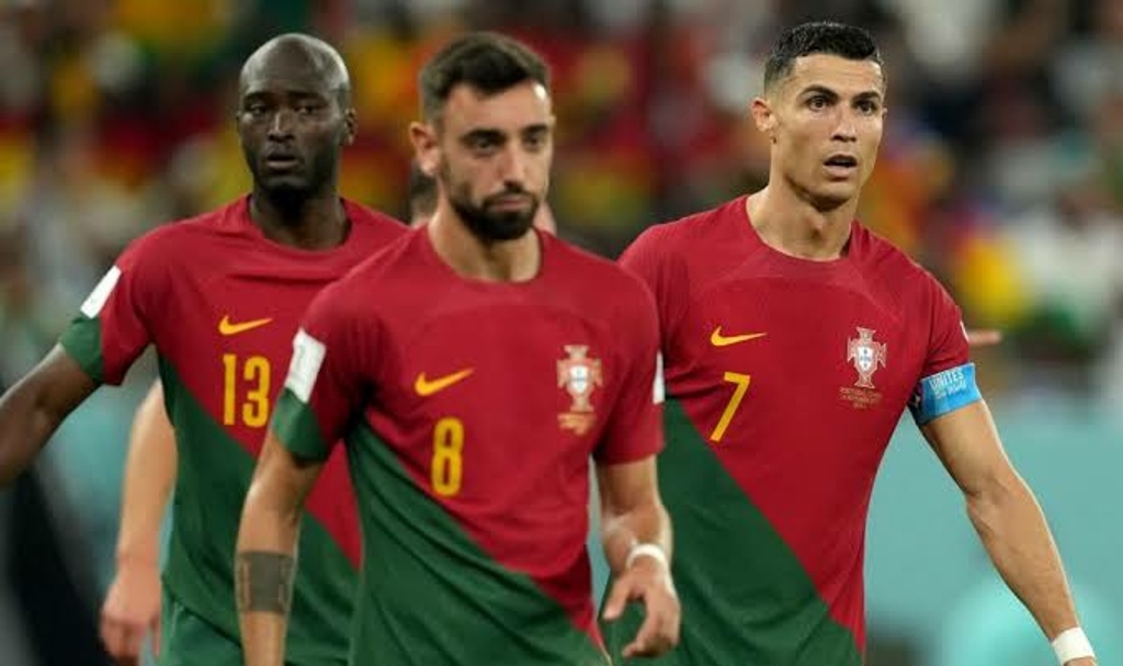 Bruno Fernandes dan Cristiano Ronaldo
