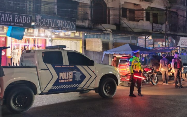 Personil Polres Palas di Pimpinan Pawas AKP Tarmizi Lubis, SH., dan Wakil Pawas Ipda Yusuf I Kesuma Siregar, SH. Saat melakukan Patroli Blue Light. (And/ist)