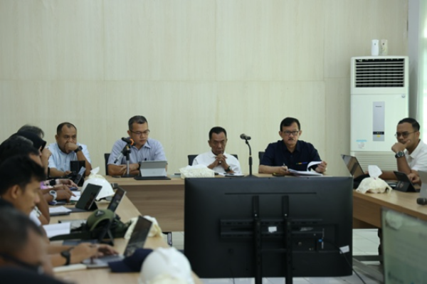 Kunjungan tim OSA Holding Perkebunan Nusantara ke PKS Sei Pagar, Kampar, meninjau langsung kinerja operasional PTPN IV Regional III yang melampaui target awal 2026.