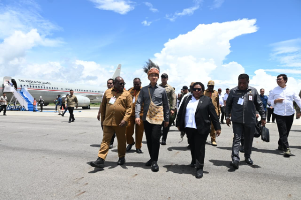 Wamendagri Ribka Haluk dampingi Kunjungan Wapres Gibran Rakabuming Raka, 