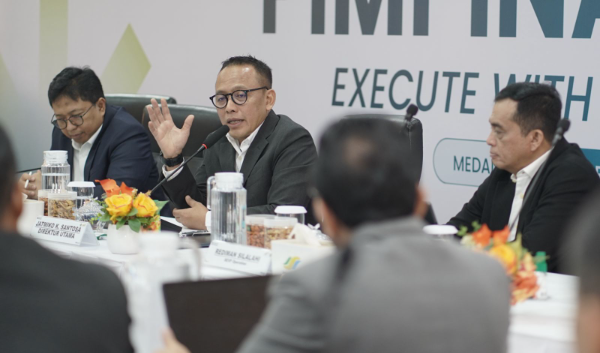 Direktur Utama PTPN IV PalmCo Jatmiko K Santosa, saat rapat percepatan transformasi kebun rakyat untuk mendongkrak produktivitas sawit nasional di tengah tantangan hilirisasi dan target biodiesel B50.