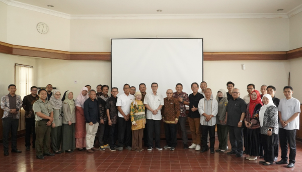 PT Riset Perkebunan Nusantara melalui Pusat Penelitian Karet menggelar FGD “Relaksasi Regulasi Penyediaan Benih Karet” di Bogor untuk membahas penguatan ketersediaan bahan tanam karet unggul.