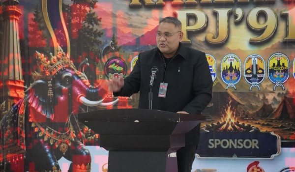 “Teguh Santosa menilai dukungan Indonesia terhadap kemerdekaan Palestina semakin menguat, seiring intensifikasi diplomasi, keterlibatan di forum internasional, dan seruan Presiden Prabowo dari Gontor.” 