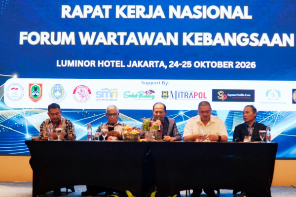 Dalam Rakernas Forum Wartawan Kebangsaan menyampaikan pentingnya pers yang kritis, independen, dan profesional dalam Rakernas Forum Wartawan Kebangsaan (FWK) 2026 di Jakarta, sekaligus mendorong penguatan nilai-nilai kebangsaan di kalangan wartawan.