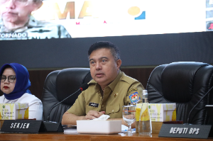 Kemendagri Minta Bulog Percepat Distribusi Minyak Goreng ke Indonesia Timur