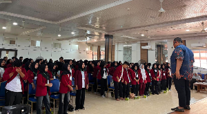 RELIMA Goes to Campus, Amar Salahuddin Perkuat Budaya Literasi dan Public Speaking Mahasiswa di Dharmasraya