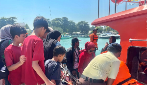 KM Makmur Jaya Alami Gangguan Mesin di Kepulauan Seribu, Dishub DKI Berhasil Evakuasi Seluruh Penumpang dengan Selamat