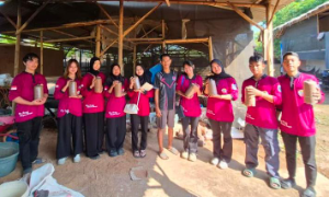Mahasiswa KKM UNIBA Dampingi UMKM Budidaya Jamur di Serang, Dorong Digitalisasi Branding dan Cari Solusi Kelangkaan Serbuk Kayu