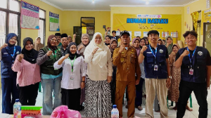 Mahasiswa KKM Kelompok 38 Desa Mekar Baru Gelar Pelatihan UMKM dan Sertifikasi Halal untuk Tingkatkan Daya Saing Produk Lokal