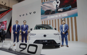 Volvo Rayakan 99 Tahun di GIIAS 2026, EX90 Jadi Andalan dengan Promo Premium untuk Konsumen Indonesia